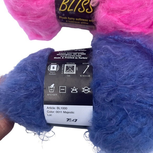 Lot of Yarn & Embroidery Floss Bernat‎ Blue, Pink, Green. Nylon, Wool, Acrylic. - Picture 8 of 8